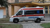 IMA POVREĐENIH U TEŠKOJ SAOBRAĆAJNOJ NEZGODI: Automobil sleteo sa kolovoza na putu Tutin - Novi Pazar