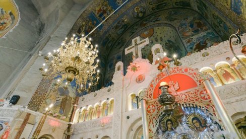 ДАНАС ЈЕ ВЕЛИКИ ЧЕТВРТАК: Једну ствар не смете никако да радите, а обичаји се разликују широм Србије