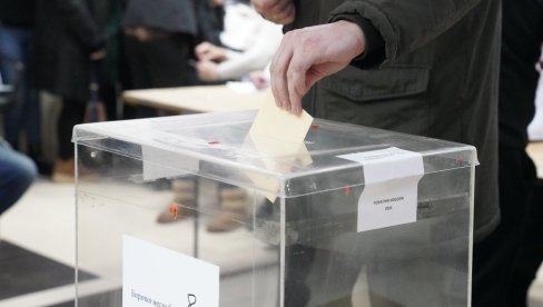 AKO GUBE, RUŠE IZBORE: Blokaderi čekaju direktivu za povlačenje kontrolora