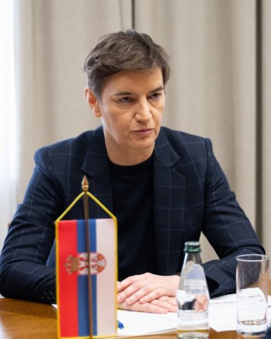 ЕУ СЕ НЕ СПРЕМА ДА СРБИЈИ УСКРАТИ 1,5 МИЛИЈАРДИ ЕВРА Брнабић реаговала на тврдње портала Политико и на коментар европосланице