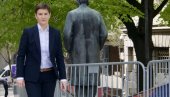 Ana Brnabić o blokaderima: Ovo čovek ne bi mogao da izmisli... (FOTO)