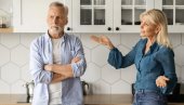 Зашто многи остају у токсичним везама? Три ствари одвлаче од промене