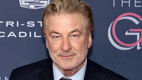 БИО ЈЕ НЕВИЂЕНА ФАЦА, САДА СЕ ПРИЧА ДА ЋЕ ЗАВРШИТИ НА ПСИХИЈАТРИЈИ: Првој жени направио пакао од живота, па оженио млађу коју сви мрзе