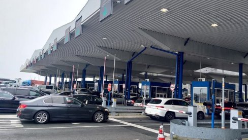 GUŽVE NA GRANICAMA OD RANOG JUTRA: Na jednom prelazu čeka se čak sat vremena