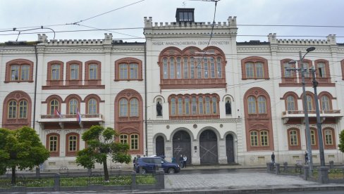 RASPISAN KONKURS ZA STRANE STUDENTE: Stipendija od 15.000 dinara, uz besplatan smeštaj, ishranu, osiguranje