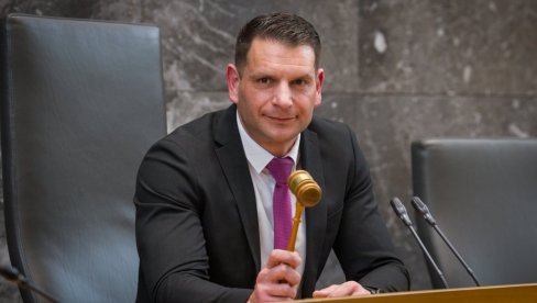 BOMBA IZ LJUBLJANE! SRBIN ŽELI DA SLOVENIJA NAPUSTI NATO: Predsednik parlamenta Stevanović traži referendum o izlasku iz Alijanse