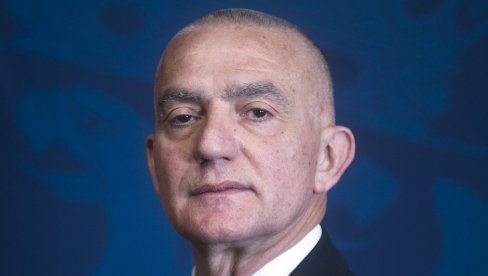 ТРАЖИМ ХИТНУ РЕАКЦИЈУ НАДЛЕЖНИХ: Министар Вујић најоштрије осудио паљење аутомобила јавног тужиоца у Ваљеву