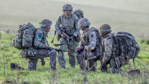 СТРАДАО БРИТАНСКИ ВОЈНИК: Део снага у Ираку које спречавају повратак Исламске државе
