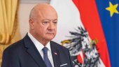 MAĐARSKA JE GODINAMA KRITIKOVANA, A DANAS JE OSTRVO MIRA: Austrijski kancelar Štoker poslao poruku u slučaju da se dese scene iz Francuske