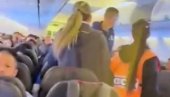 PRETIO BOMBOM U AVIONU! Uhapšen argentinski fudbaler (VIDEO)