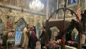 МАЛА РЕМЕТА, ВЕЛИКА БОГОМОЉА: Свечано и лепо за Васкрс у лепотици православља на Фрушкој Гори (ФОТО)