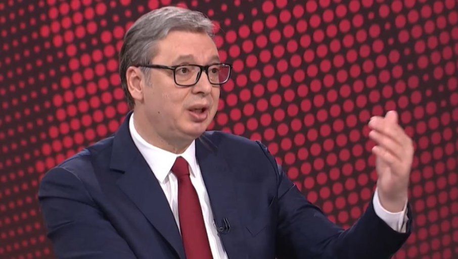 Biramo dijalog, pružamo ruku svima Vučić: Srbija zna svoju snagu i stoji uz svoj narod (Video)