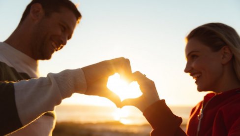 СА КОЈИМ ХОРОСКОПСКИМ ЗНАКОМ БИ ВАМ БРАК БИО МЕД И МЛЕКО: А ко ће вас довести до ивице лудила?