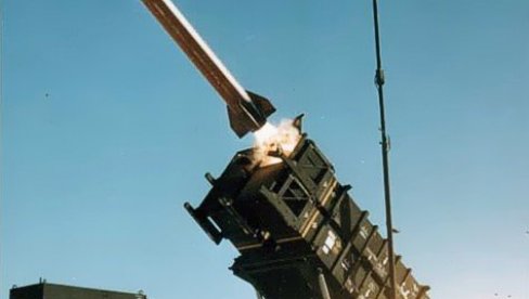 PUKLA BAJKA O UKRAJINSKIM „PATRIOTIMA“ Poljski mediji: Nema šanse da Kijev proizvodi američke rakete