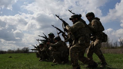 Ајдаровац тражи још 500.000 регрута за ровове: Треба смањити старосну границу на 21 годину