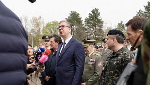 BLOKADERI NIKADA NISU ČESTITALI Vučić o izborima: Narodna volja će da se poštuje, gospoda čestitaju, videli ste Orbana