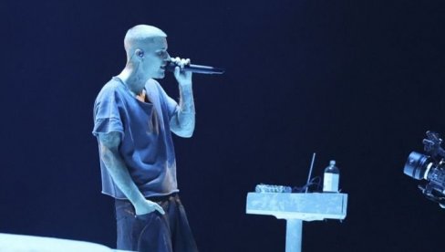 SKANDAL NA FESTIVALU KOAČELA: DŽastin Biber se vratio na scenu, zbog jedne stvari ne prestaju da pljušte negativni komentari (VIDEO)