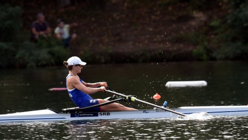 DRUGA MEDALJA ZA SRBIJU U VESLANJU: Jovana Arsić osvojila bronzu na Evropskom prvenstvu!