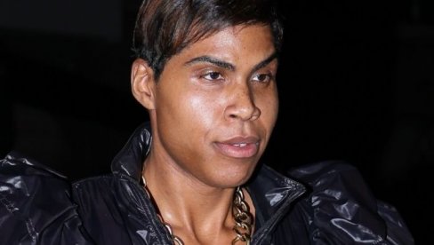 Облачи се као жена, прети да ће очеву урну бацити у смеће: Ево како живи син Меџик Џонсона