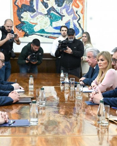 Наставак консутлација: Вучић са представницима Народне странке