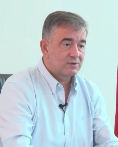 MEDOJEVIĆ RASPALIO PO SPAJIĆU: Premijer ne može biti u rezervi strane vojske - Traži hitnu proveru i ostavku