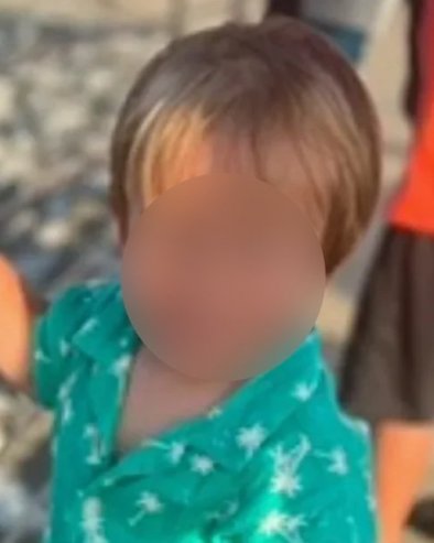 Roditelji ostavili decu samu u kolima, pa zatekli horor: Dečak (4) pronašao pištolj, pa ubio brata (2) pred sestrom