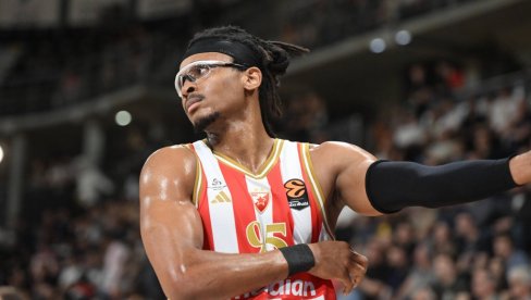 Монеке присуствовао дербију на Маракани: Кошаркаш Звезде био затечен! Овоме се није надао!