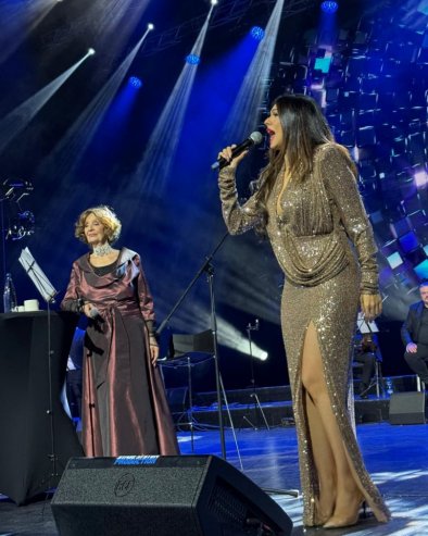 Снажне речи краљице народне музике: Тања Савић добила још једну титулу у каријери (ФОТО)