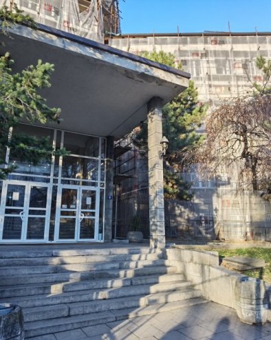 Za nevericu! Blokaderi se sastali sa dekanom Medicinskog fakulteta, pa mu ukrali novčanik