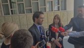 ОДРЖАНО РОЧИШТЕ, KУСТУРИЦА ПОБЕГАО ОД НОВИНАРА Нешићева: Тражићемо правду на суду