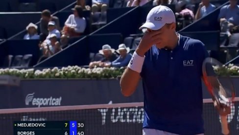 Da li je moguće? Međedović prošao u polufinale, ali njegov promašaj obilazi svet! (VIDEO)