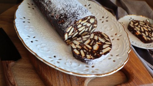 Savršen kolač za ljubitelje čokolade: Salama sa keksom i orasima, ne peče se, a ukus joj je fantazija