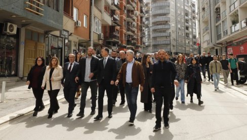 "Музеј геноцида" пречица за гашење Северне Митровице: Шта је заиста позадина марша албанаца из јужног дела града на Ибру