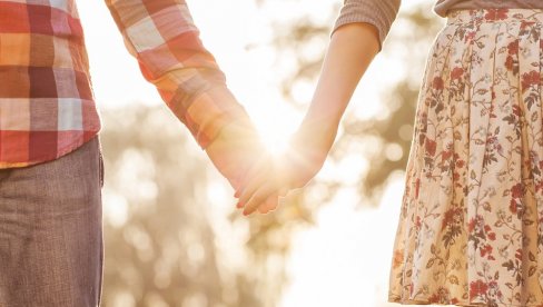 4 oblika ponšanja gotovo sigurno vode do kraha veze ili braka: Psiholozi objašnjavaju na šta parovi treba da obrate pažnju