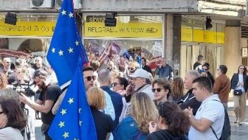 Одржан скуп присталица Европског покрета у Београд: Скупило се њих 200 - На скупу Лутовац, Цицварић, Лопандић...