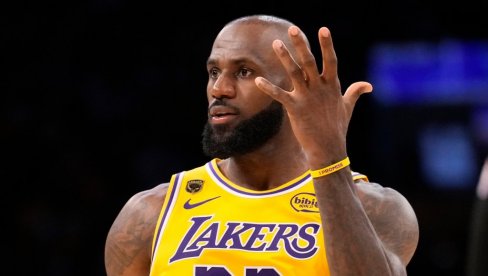 Pomenuo Em-DŽeja pa opsovao... Evo kako Lebron DŽejms reaguje na poređenja sa Majklom DŽordanom