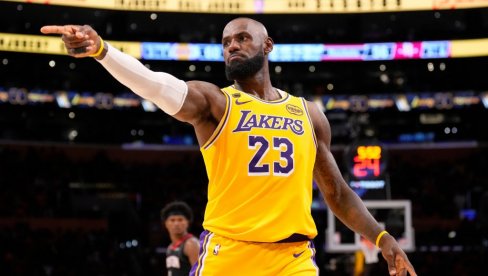 Lebron DŽejms je gazda Los Anđelesa! Lejkersi poveli protiv Hjustona