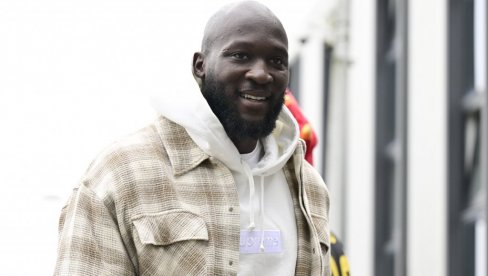 Крај саге, повратак Лукакуа! Наполи у наставку првенства јачи за снажног нападача