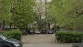 Parkiraju kola po svojim pravilima: Pojedini stanovnici prestonice sami rešavaju probleme