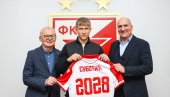 Потпис на Маракани: Звезда пребринула крило!