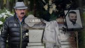Харис Џиновић први пут у јавности након Мелинине свадбе: Дошао на сахрану колеге с којим је сарађивао 12 година