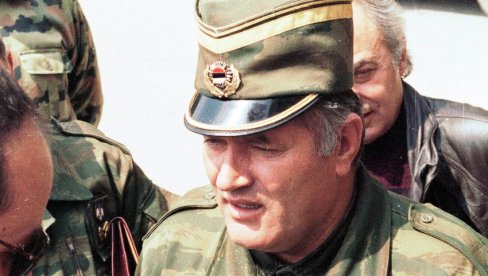 BLOKADER TERORISTA KOJI SE SADA KRIJE U HRVATSKOJ SLAVI SMRT GENERALA MLADIĆA: Hrabriša se u svom glupom stilu oglasio na mreži