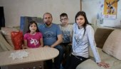 Stevanovići dobijaju svoju kuću: Samohrani otac i njegovo troje dece dočekali da se za njih četvoro privodi kraju izgradnja novog doma u Nišu