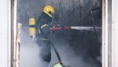 ВЕЛИКИ ПОЖАР У НОВОМ САДУ! Има повређених: Прво се чула експлозија, па је онда букнула ватра (ФОТО)