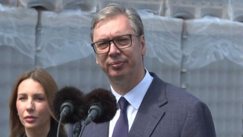 Благо доконим људима Вучић коментарисао најаву блокадера да ће блокирати РТС