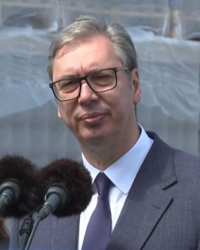 Iz pepela podižemo fabriku Vučić poručio: Ova fabrika je bila najmoćnija u celom Pomoravlju, gradila je i zidala naša sela (VIDEO)