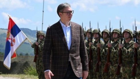 ВУЧИЋ ЧЕСТИТАО СЛАВУ ВОЈСКЕ СРБИЈЕ: Живела Војска Србије, живела Србија!