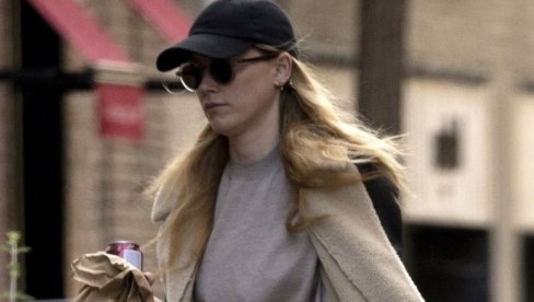 Proterana iz Holivuda nakon suđenja na kome joj se bivši smejao u lice: Pobegla u Španiju i sada sama gradi život sa troje dece