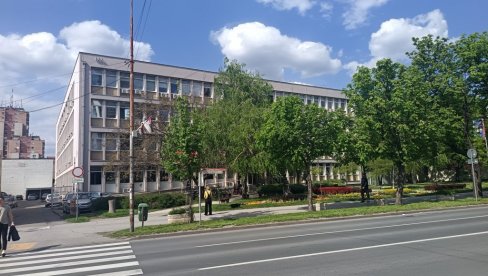 DEDA (71), PIJAN, NA PIJACI, PRETUKAO SUPRUGU (65): Pančevačko OJT podiglo optužnicu protiv nasilnika, traži 3 meseca zatvora