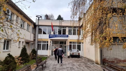 Bolji uslovi za lečenje najmlađih: Potpisan ugovor o obnovi i dogradnji dečijeg dispanzera u Leskovcu